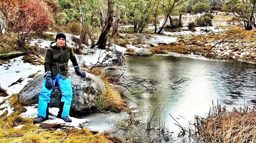 This is where we usually stay when we want to have a snow weekend, beautiful hotel & scenery and this frozen pond is right outside our cabin. #snow