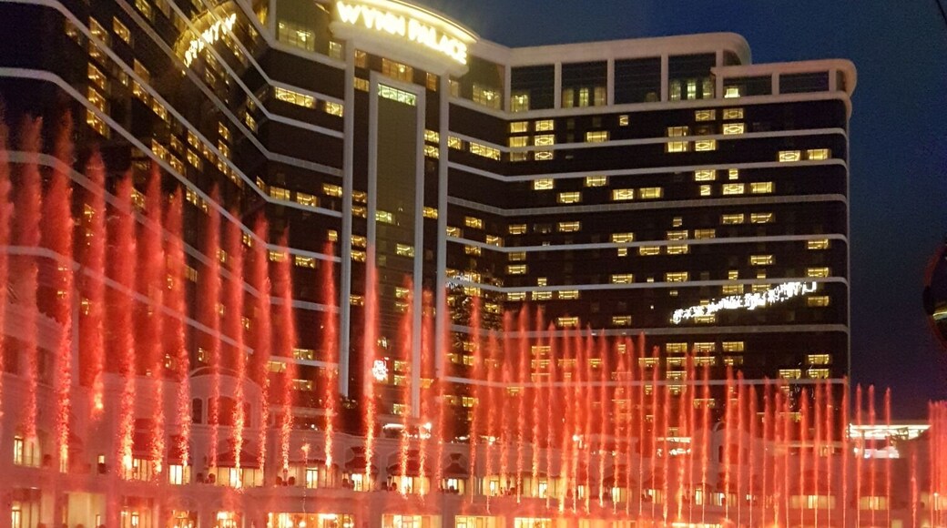 Water and light show at the Wynn palace.