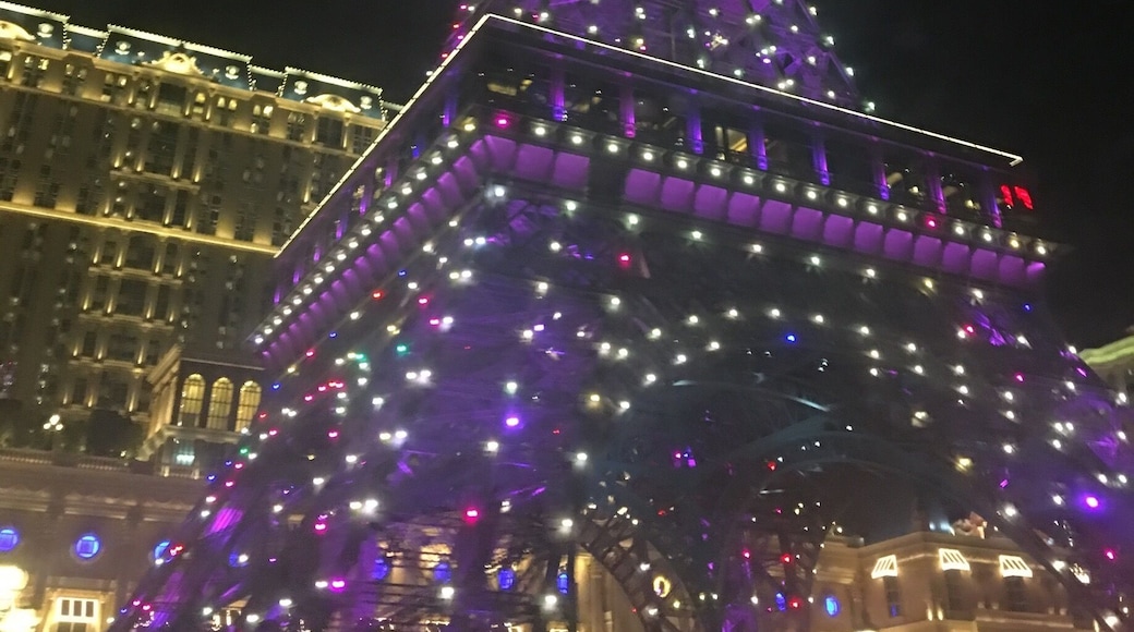 A burst of lights and colours: The Parisian Macau Eiffel Tower on Macau's Cotai Strip. #macau #cotai #cotaistrip #theparisian #mariadasstheworld @macaulifestyle @visit.macau