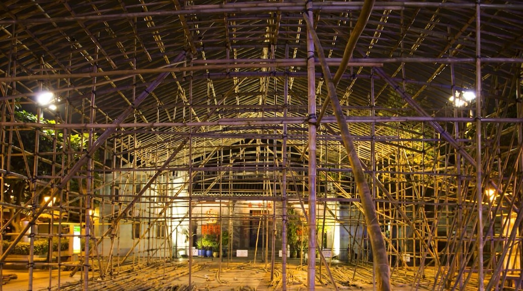 Bamboo Theatre! It's that time of year again in Macau where various temple deities are celebrated on their assigned days with cultural affairs. On the 3rd day of the 3rd lunar month, The Taoist god Pak Tai is celebrates at this small sleepy temple in Taipa Village. Celebrations include the construction of a temporary bamboo theatre that will be brightly decorated and performances of Cantonese Opera will be performed.