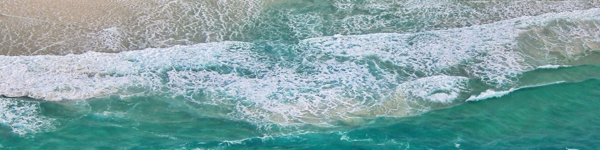 Who's heading to the beach this weekend? Perfect weather here in the @gladstoneregion for the last weekend of "Winter", sunny and 27 degs! ☀️🐠🐟🌴😀
#visitgladstone #thisisqueensland #seeaustralia