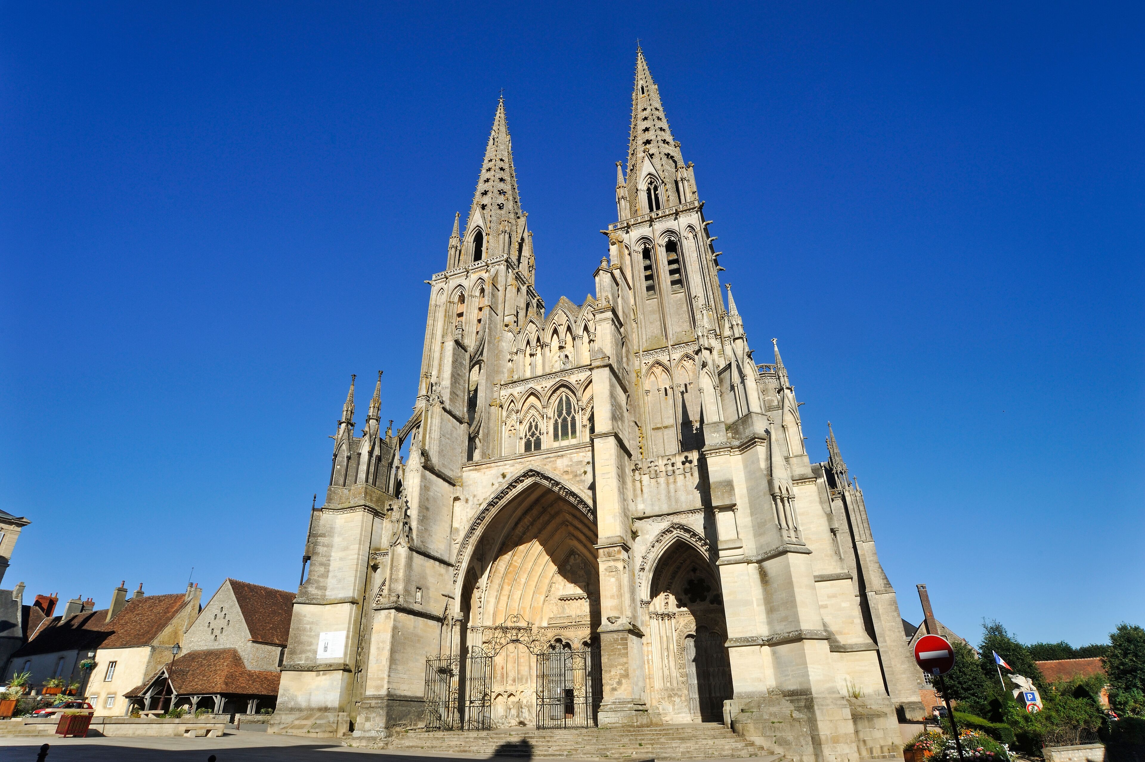 Sees Cathedral Basilica, Domfront, department of Orne, Normandie region, France, Europe