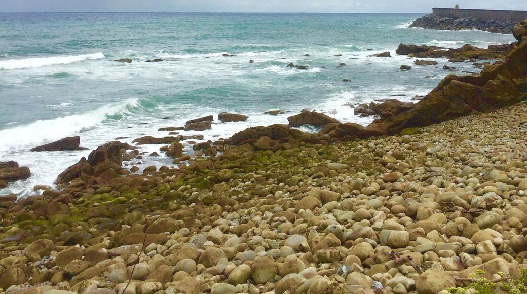 Cala de Juan, great spot to listen to the waves.