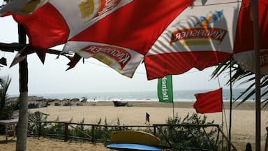 Beach and food= perfection