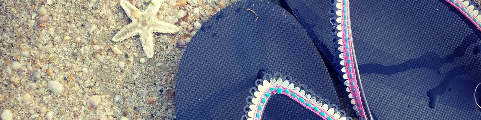 Starry eyed discovering Starfish's!
#BeachBound #BruisedPassports