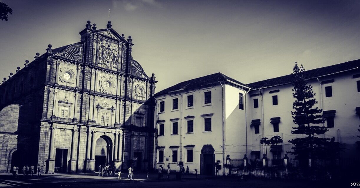 Basilica of Bom Jesus, a UNESCO World Heritage Site, was constructed in the early 1600s and houses the moral remains of St. Francis Xavier. Its extravagant style of architecture is definitely worth the visit when in Goa. 

Did you know Old Goa used to be the capital of Goa during the Portuguese rule! 

#oldgoa #churches #churchesofgoa #churchesinindia #marvelsofindia #sassilysolo #architecture #blackandwhite #goa #india #unescoworldheritagesites #travel 
