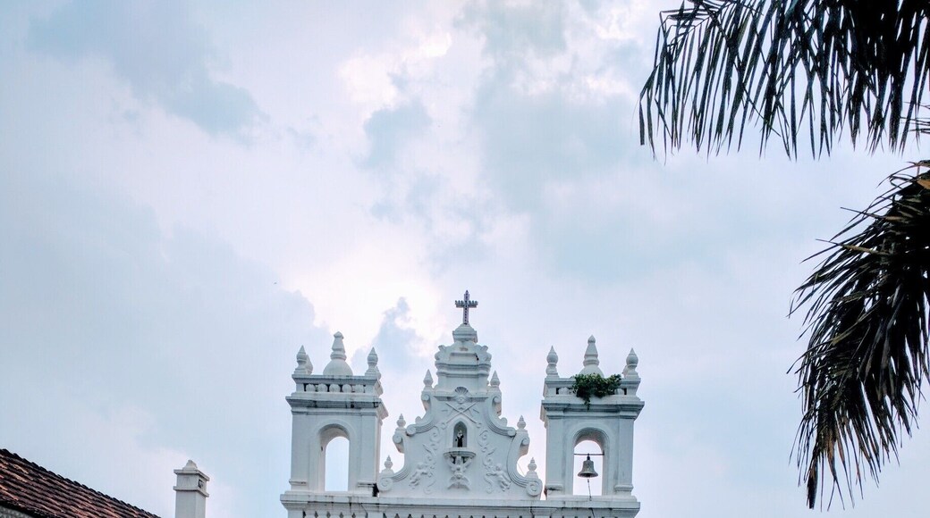 #LifeAtExpedia #Red St Andrew's Church in the center of Tiracol Fort.