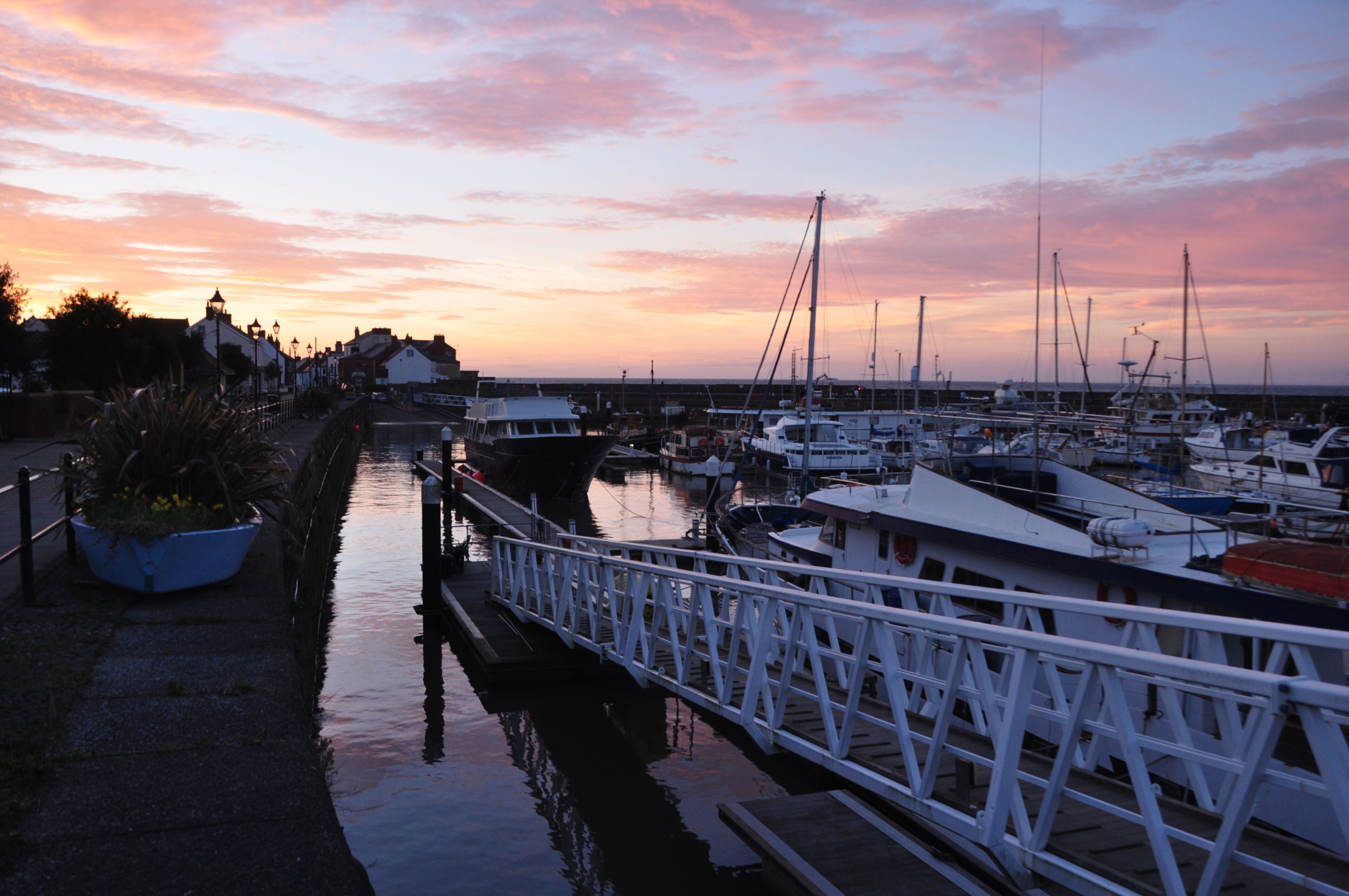 Watchet : The Harbour