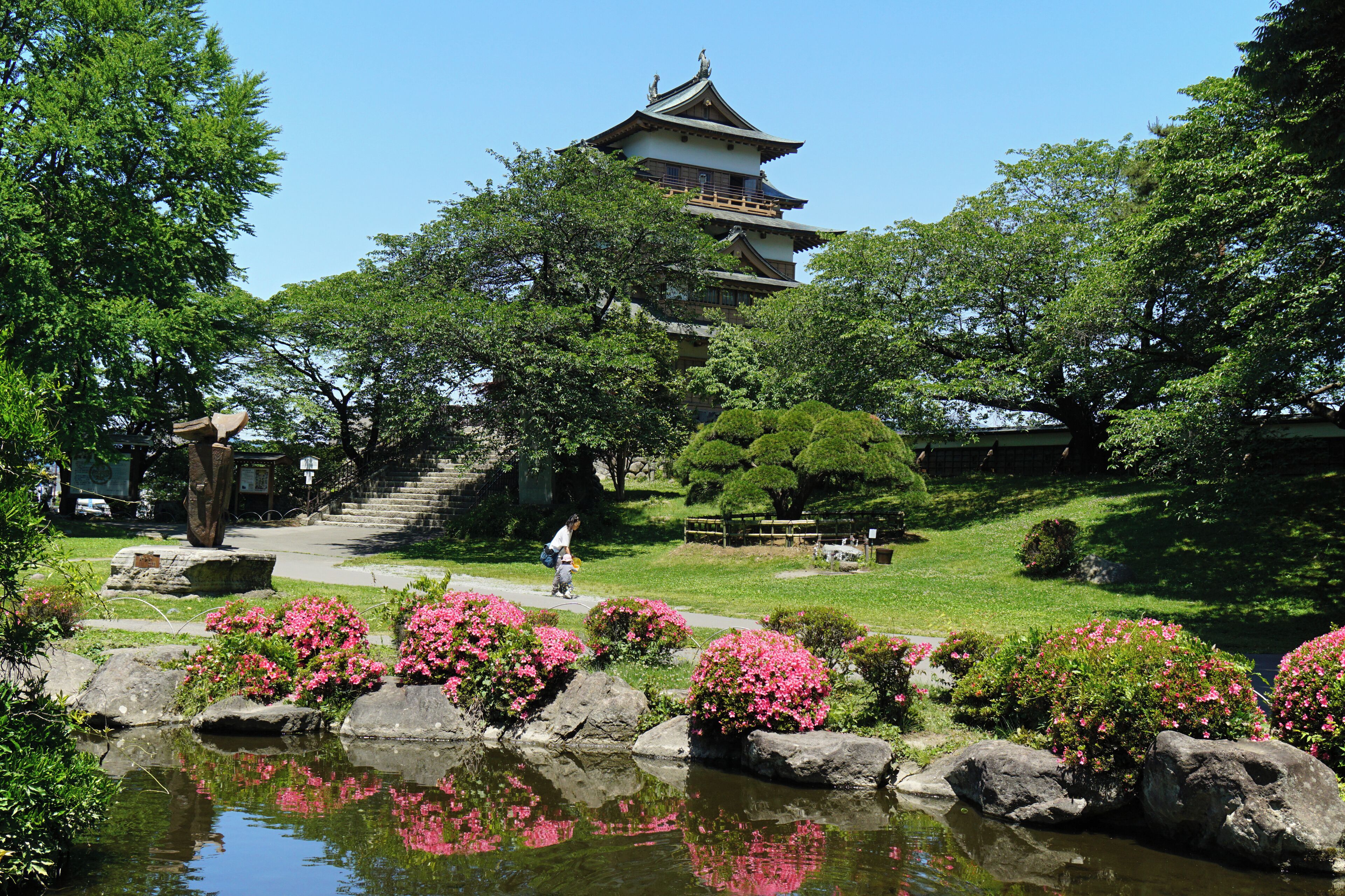 <h2>依水而居的热门住宿</h2>