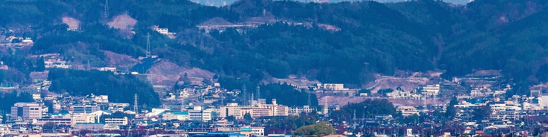 A peaceful morning in Suwa.