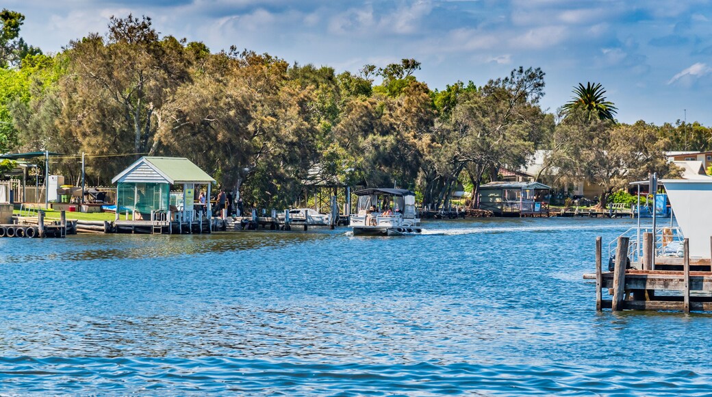 Estuary lifestyle living in the canals of South Yunderup