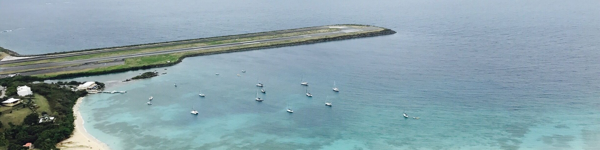 We always find happiness in unexpected places.This was not what I planned for that day but I ended up where I needed to be-in the laps of nature .#exploringtheunexplored #Green #stthomas #usvi