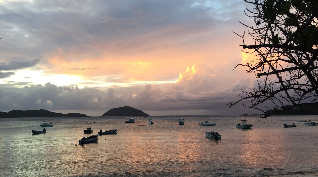 #Blue travel discovery. Sun setting at the location for night snorkeling at Red Hook Dive Center st. Thomas