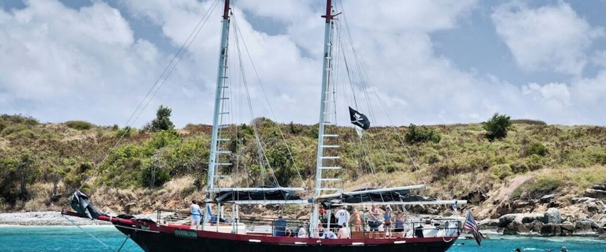 Although it's a tour and there are lots of other people there, we highly recommend the Turtle Cove sail & snorkel with Doubloon Pirate ships. We had such a great time.
Check out our blog post about our afternoon at Turtle Cove http://bit.ly/QGnbyF
#Caribbean, #turtle, #travel