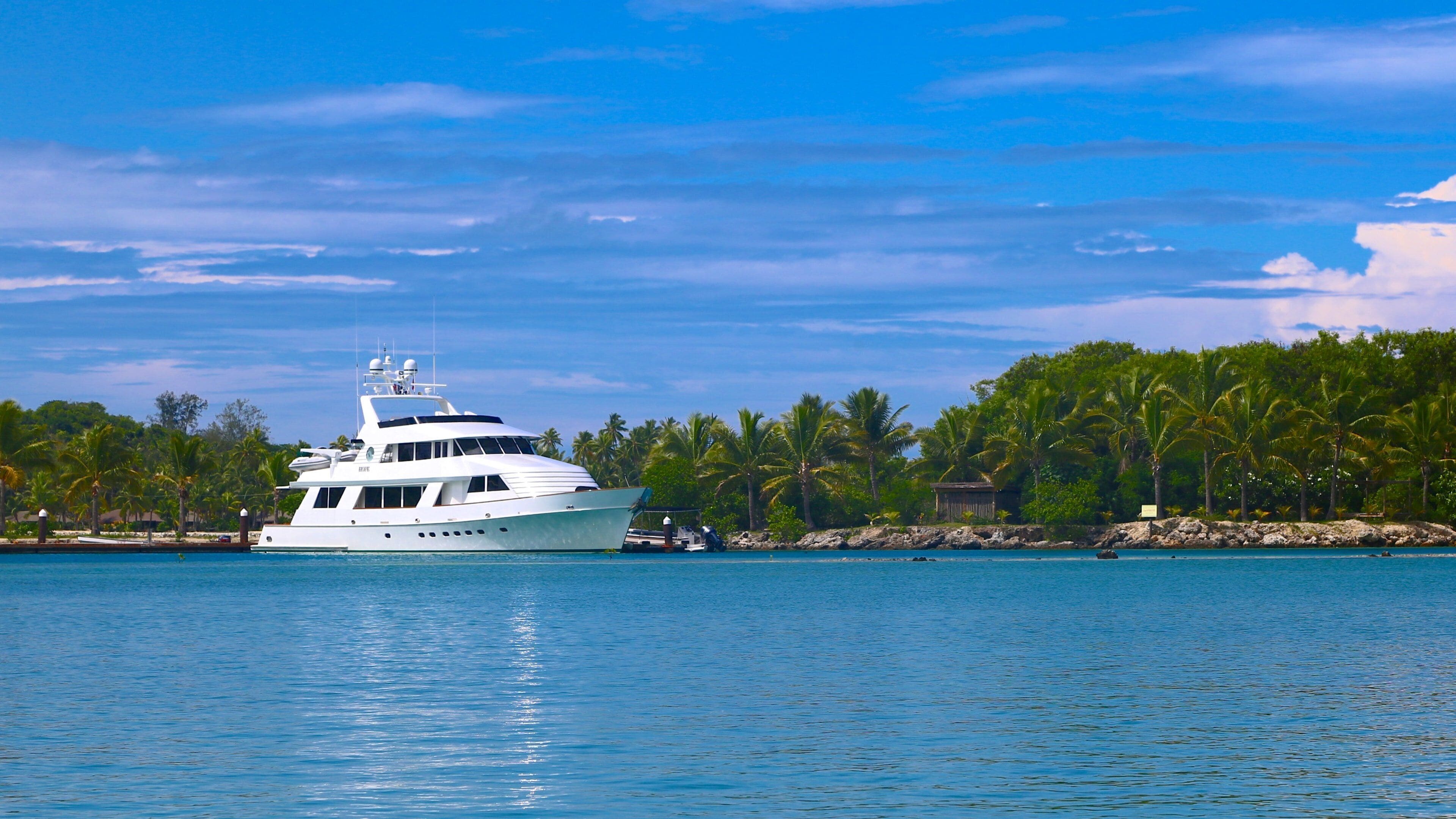 マロロ ライライ島 フィーチャー ボート と 常夏の風景