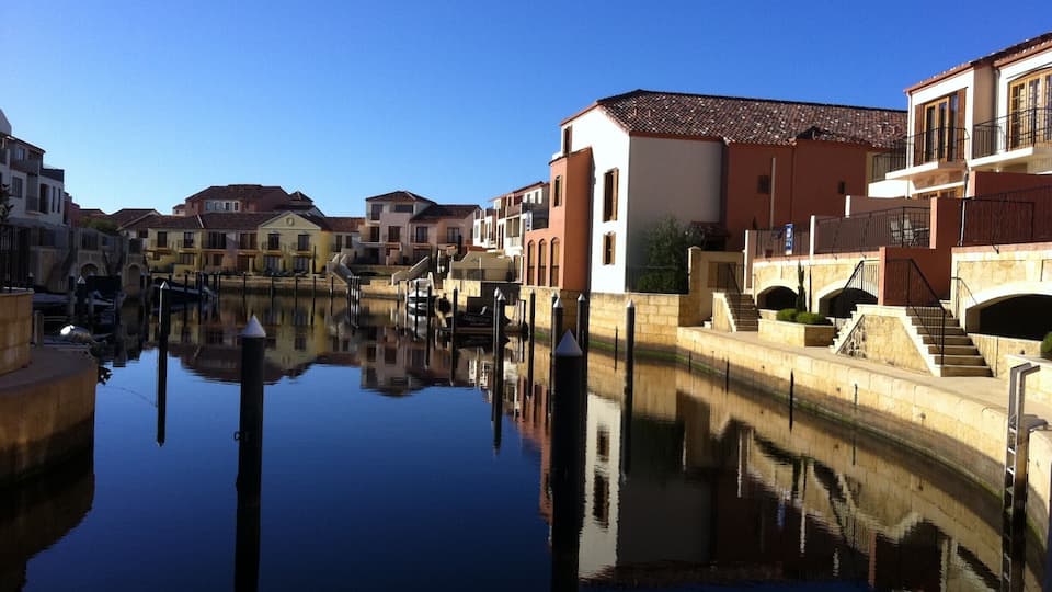 Great accommodation for big group in Mandurah, WA