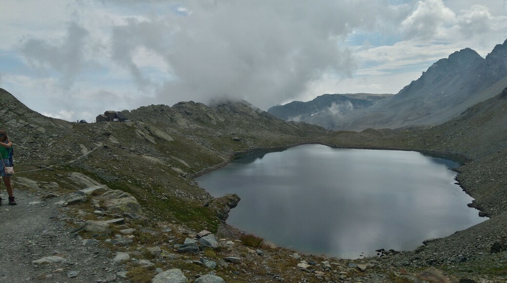 vista sul Lago di Viso dalle vicinanze del rifugio Sella
