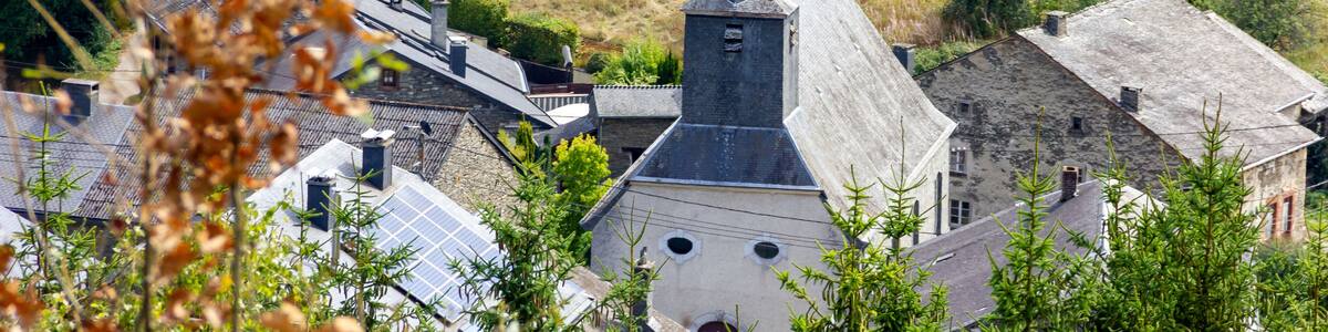 Aerial view of stony buildings