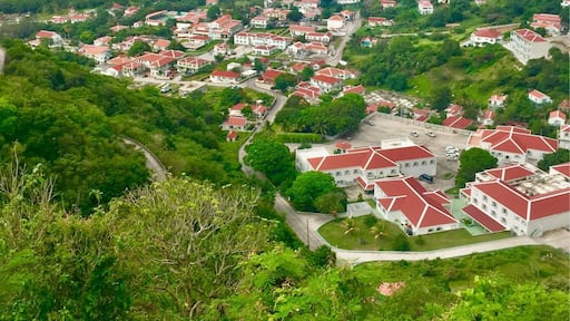 Walk the road that couldn’t be built, and look down on The Bottom #AboveItAll