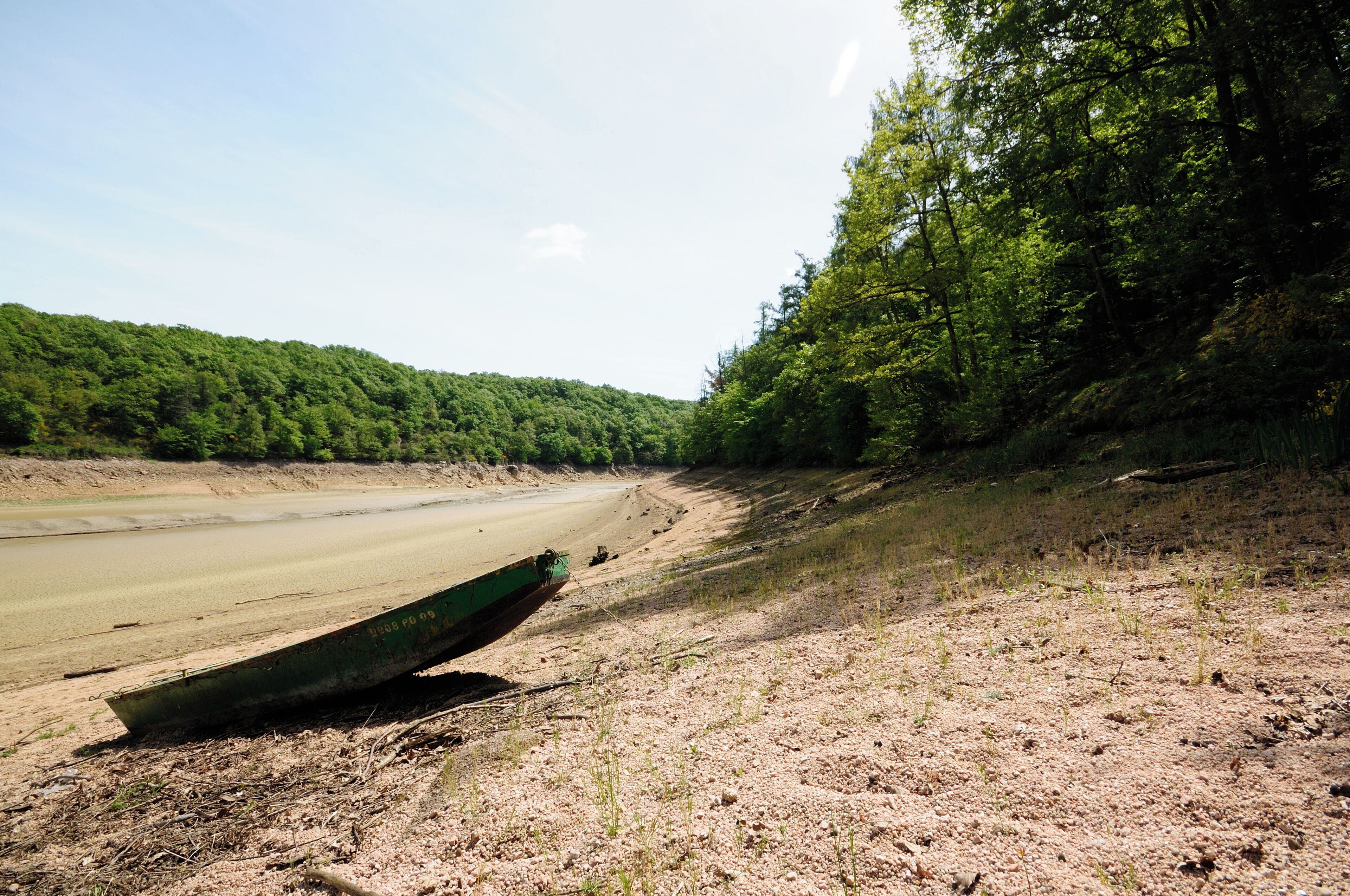 Photo prise lors de la maintenance du barrage en 2015. Cote d'Or (21) France