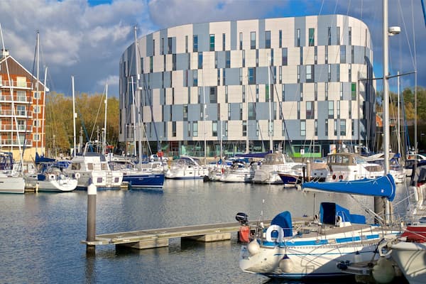University Campus Suffolk das einen Bucht oder Hafen