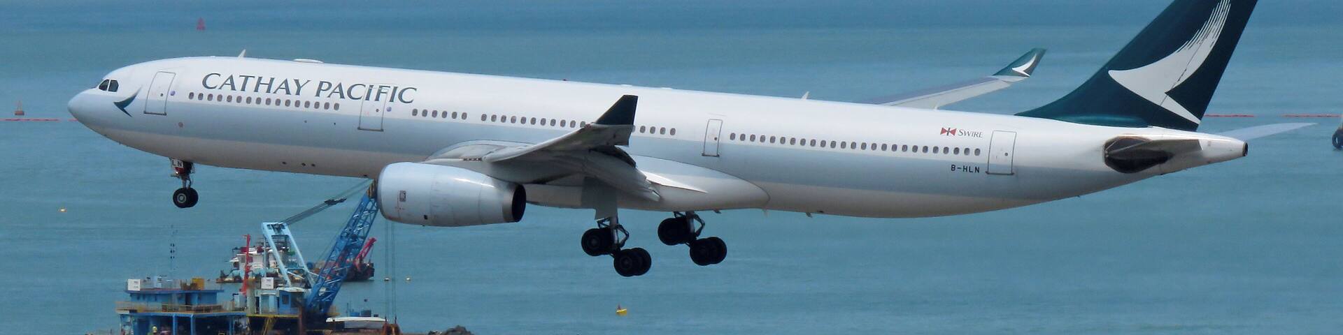 Cathay 567 from Osaka. The next day, Kansai Airport run into a trouble caused by typhoon...