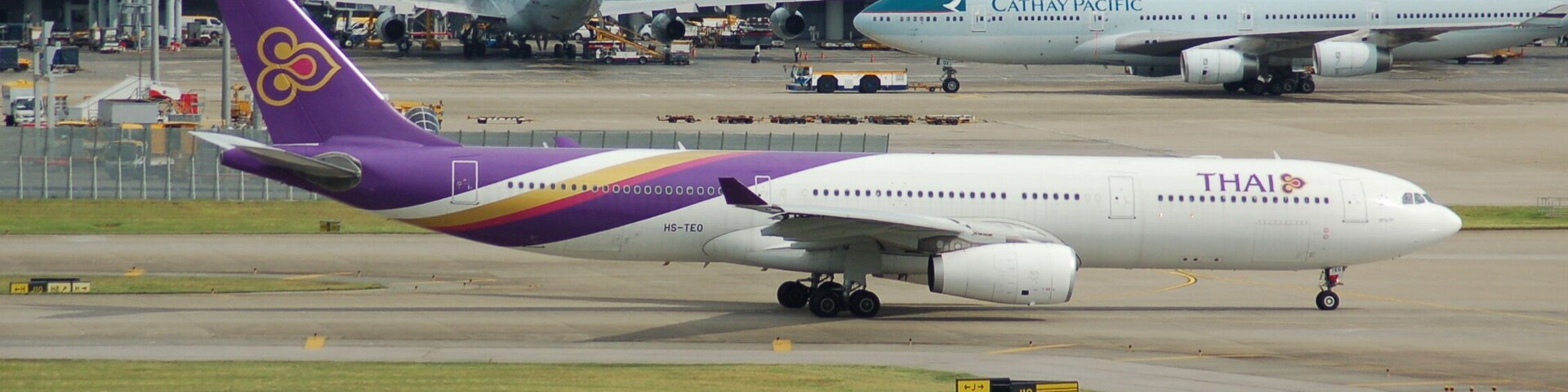 Airbus 330 of Thai Airways International Hong Kong,03/09/12.