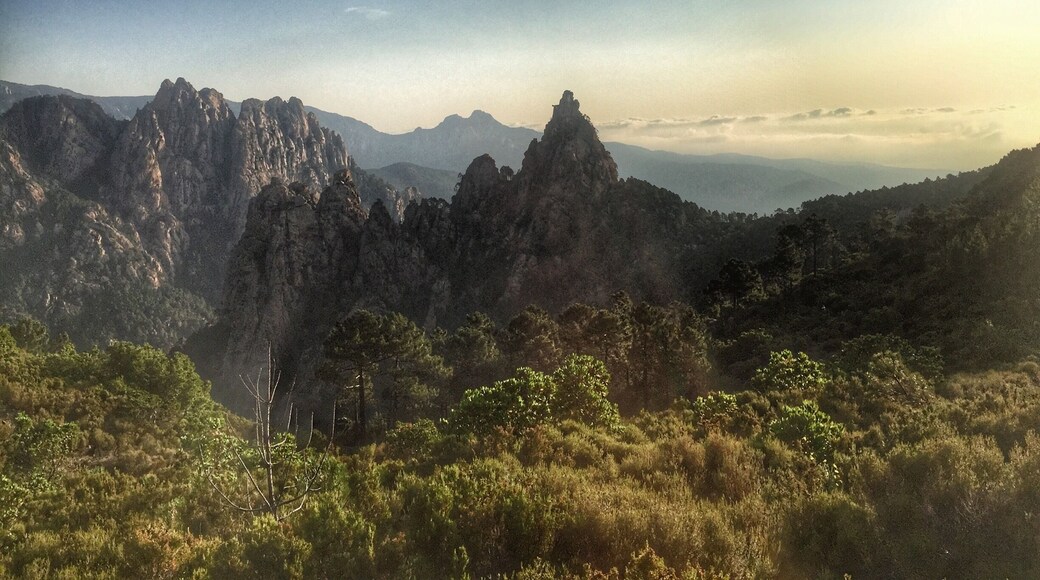The refuge di I'Paliri was my last night's stop on the GR20. After backpacking for two weeks I was nearly done and the lovely sunrise views did not disappoint