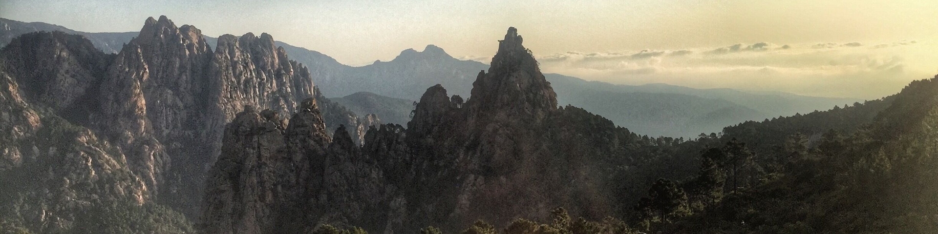 The refuge di I'Paliri was my last night's stop on the GR20. After backpacking for two weeks I was nearly done and the lovely sunrise views did not disappoint