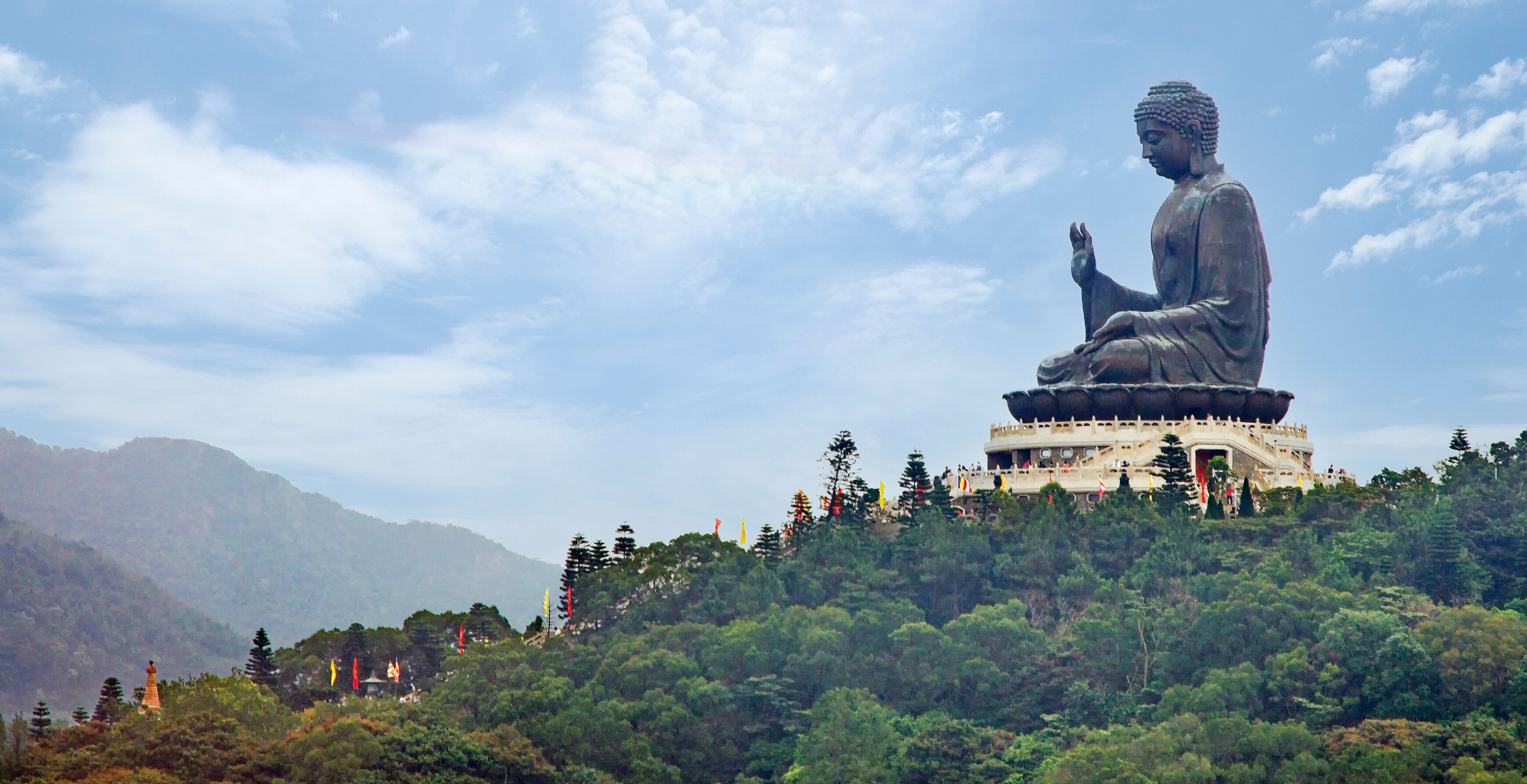 The Tian Tan Buddha statue is the large bronze Buddha statue. This also call Big Buddha located at Ngong Ping, Lantau Island, in Hong Kong.