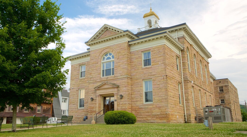 Summersville mostrando oggetti d\'epoca