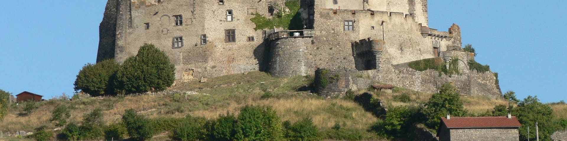 Chùteau de Tournoël (Volvic, France)