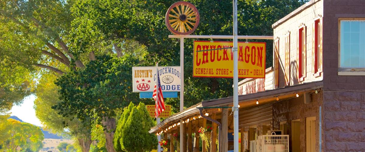 Torrey que incluye escenas urbanas