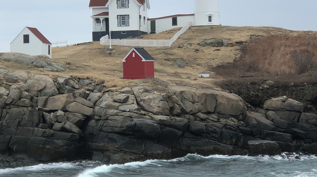 Love the lighthouses! Chilly Maine day!