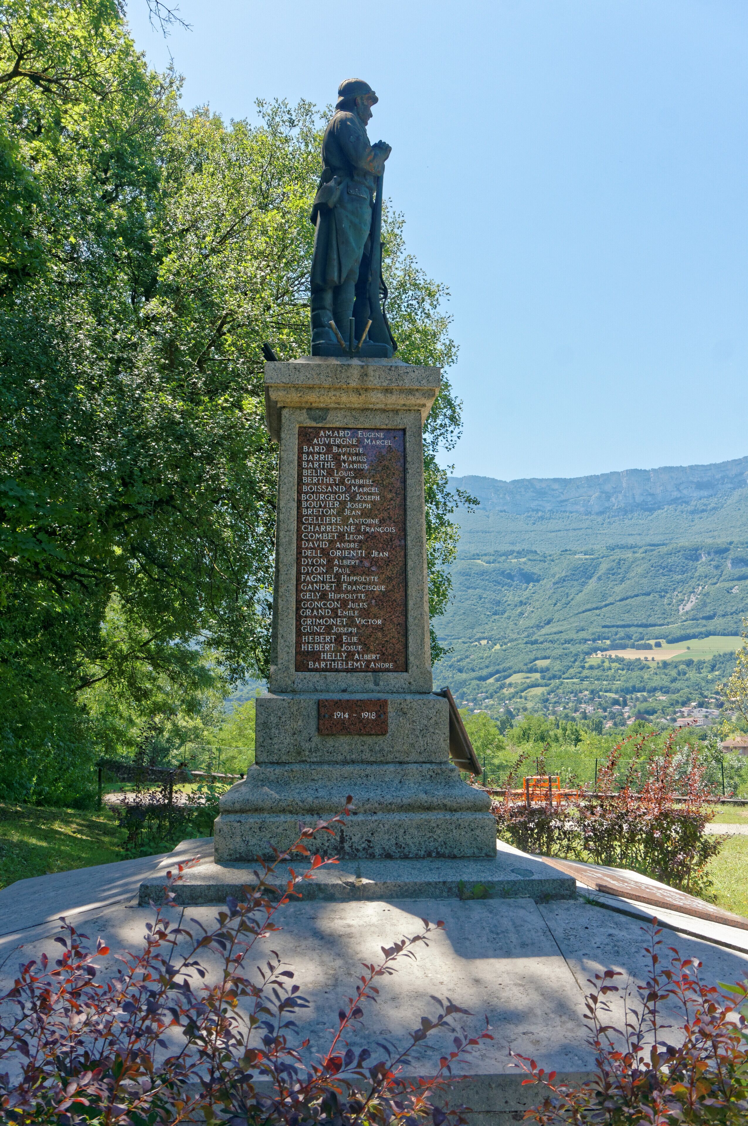 Monuments aux morts de Pont-de-Claix (nord)