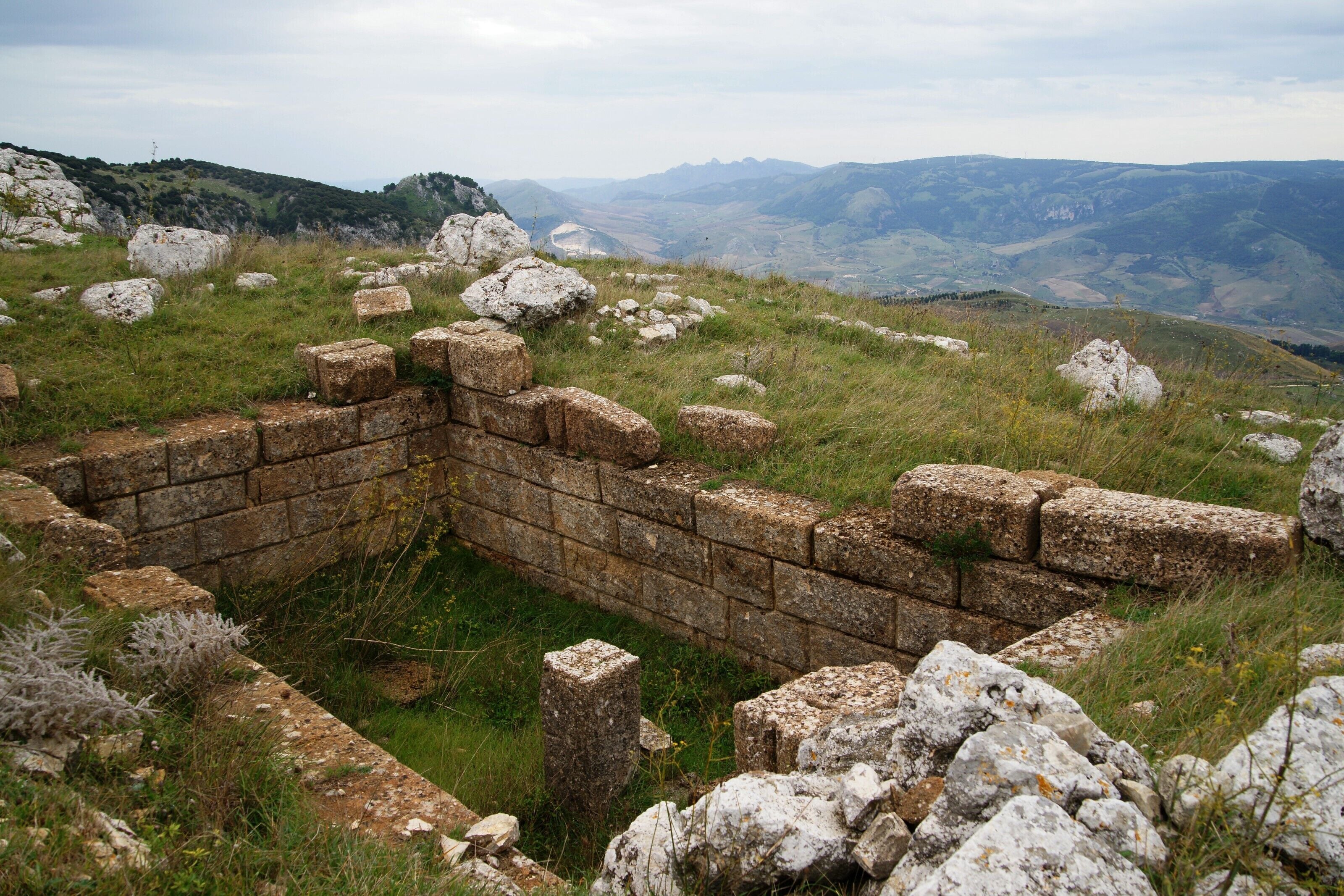 Monte Adranone: Akropolis (Zisterne)