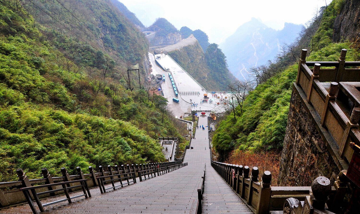 #Tianmen Mountain National Forest Park.
#天门山国家森林公园.

https://twitter.com/Beautifulgx