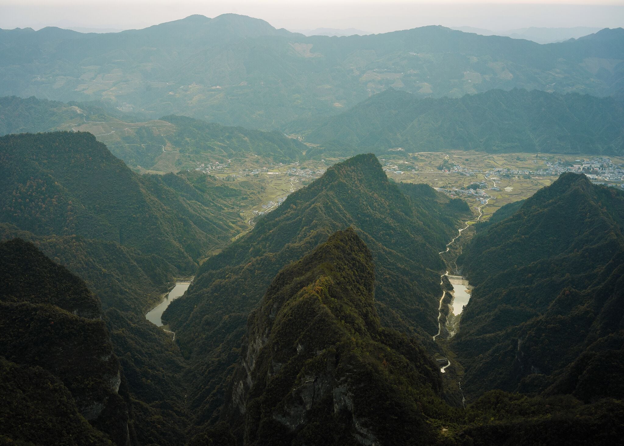 A cliff walk of Tianmen Mountain is a must-do activity if you come visit Zhangjiajie, China as it offers the visitors different points of view over the breathtaking vista.