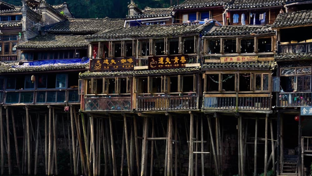 Awesome Phoenix ancient city -a dream come true to see the difference culture of city - old mixing with new #nationalpark #hiking #travel #architecture #water #ancient #China #Asia