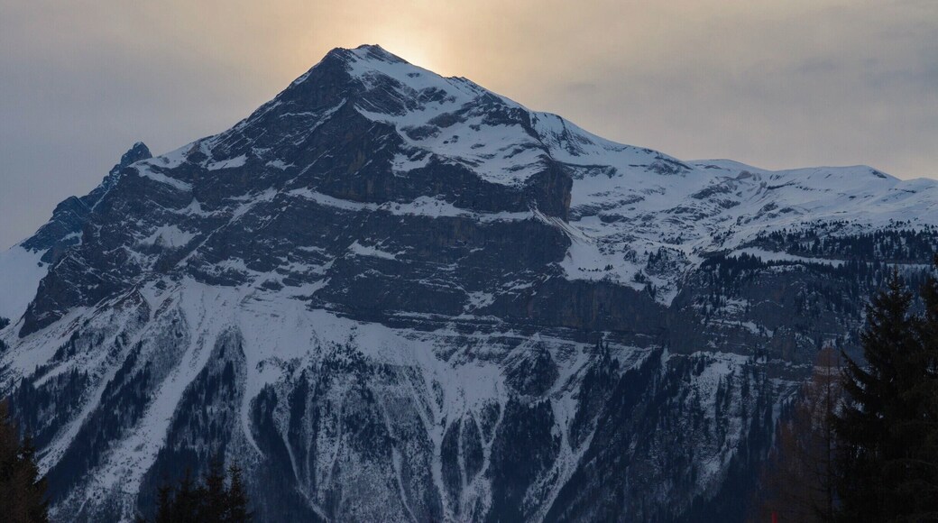 The snow capped Alps during the golden hours have never been so beautiful.