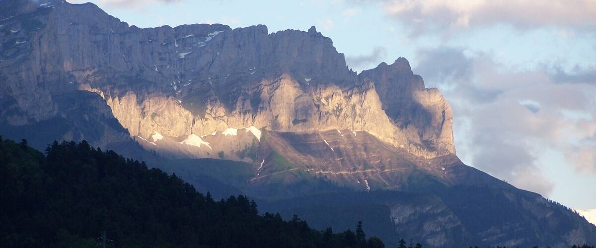 Lumières sur le Colonney, les Aiguilles Rouge et de véran