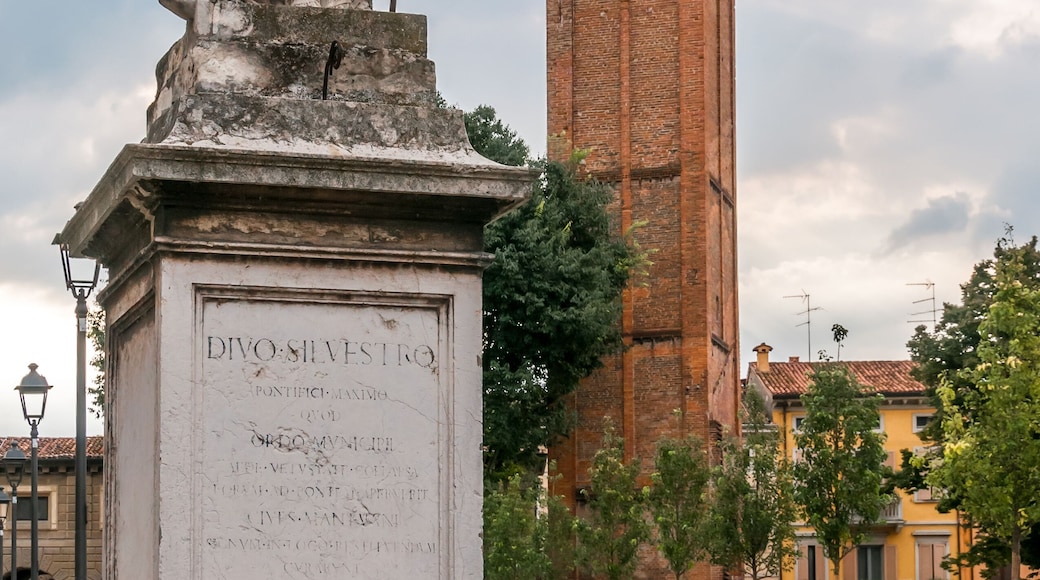 Statue of Saint Sylvester in Mantua
