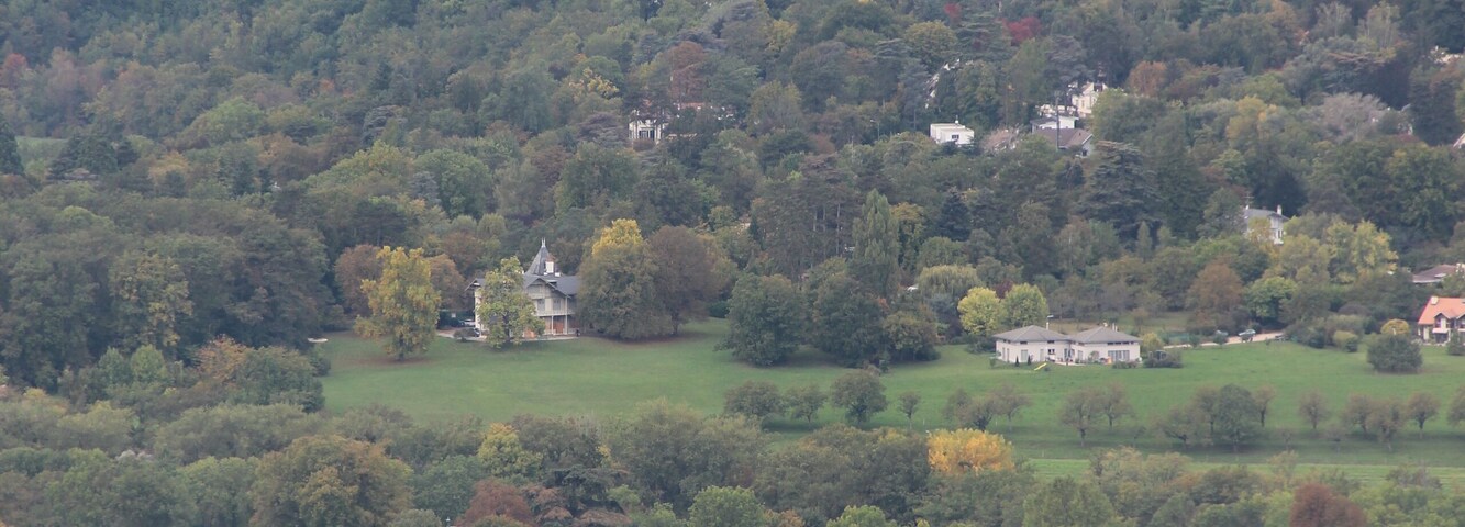 View on Geneva from Le Pas de l'Échelle
