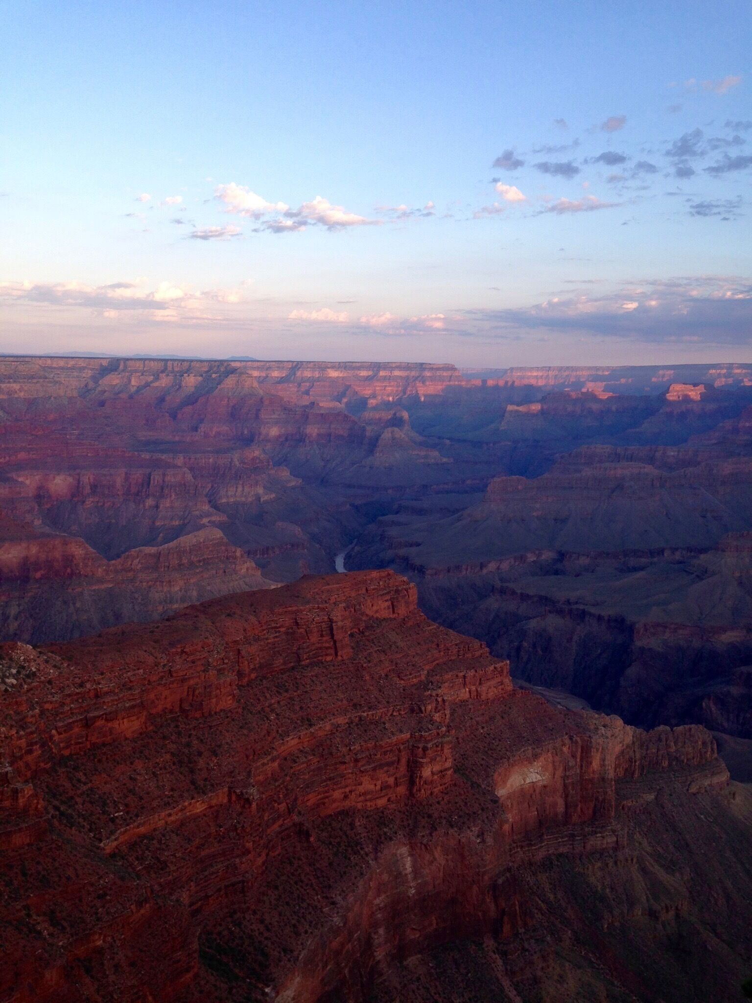 Hopi point is an excellent location for both sunrise and sunset on the south rim. ☀️