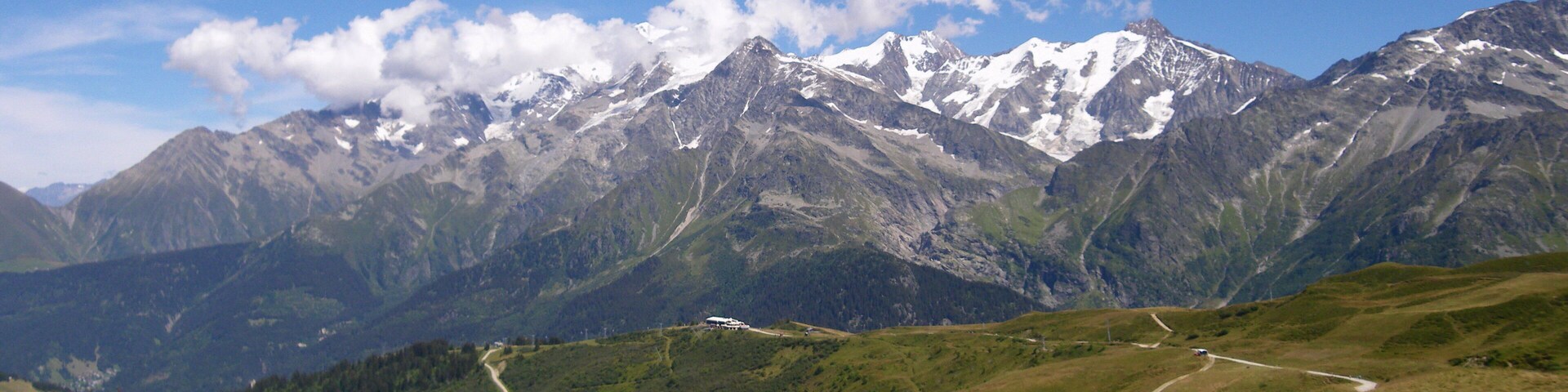 le massif du mont blanc depuis le col du joly