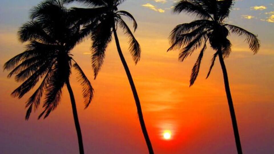 #TroveOn - You can never have enough beautiful sunsets in life, and this one in #Cartagena was truly spectacular. Love how you can see so many layers of color. The transition from day to night is so clearly delineated.