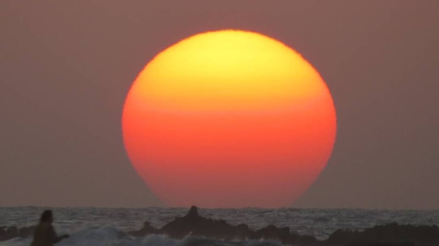 This is from #Cartagena das Índias at #Colombia If You visit there please enjoy the #sunset at Cartagena`s #beach
To know more visit:
1aviagem.com
#1aviagem
#Rediscover
#Culture