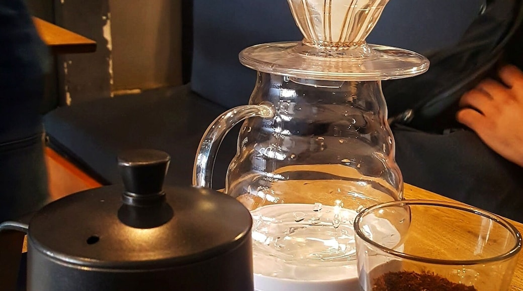 Enjoying a V60 Natural Coffee from Circasia (1650 masl) ๐