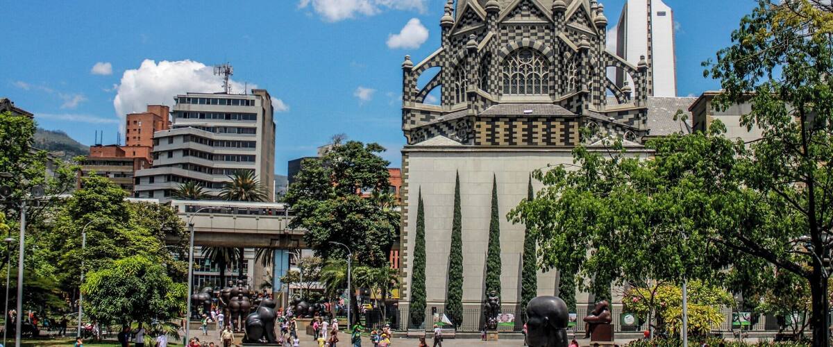 I just really like this place in Medellin
Medellín is where I was born. It's my favorite city in Colombia because it has many beautiful places like this one. Here you can find great art, amazing architecture, beautiful gardens and the best public transportation #lovemytown #stunningstructures #Culture