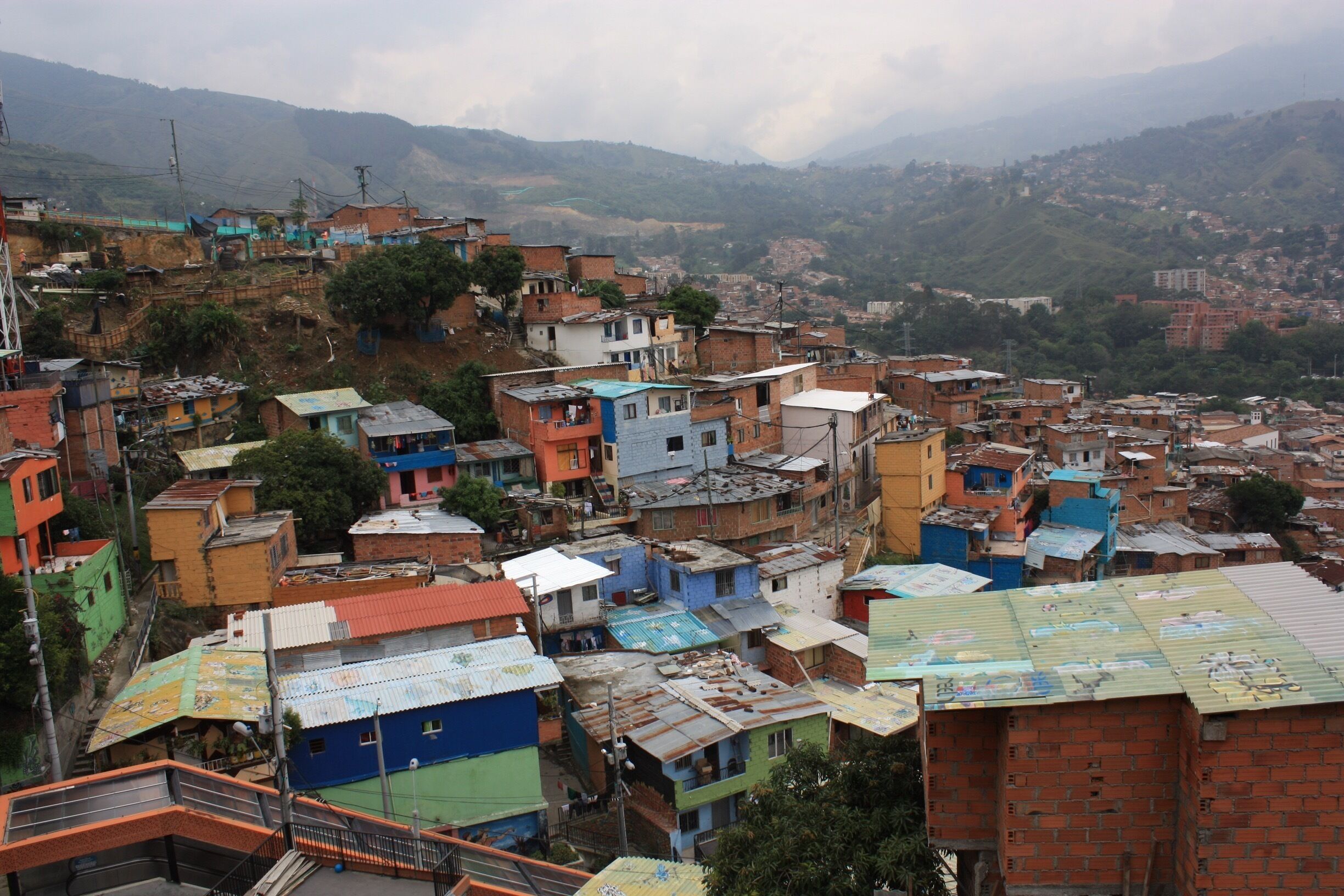 Graffiti Tour through Comuna 13, formerly one of the most dangerous areas in Medellin. Now all painted by beautiful Graffitis and helped by some awesome guys who founded the #CasaKolacho, where the kids from the comuna learn Breakdance, Rap, Graffiti and more. 